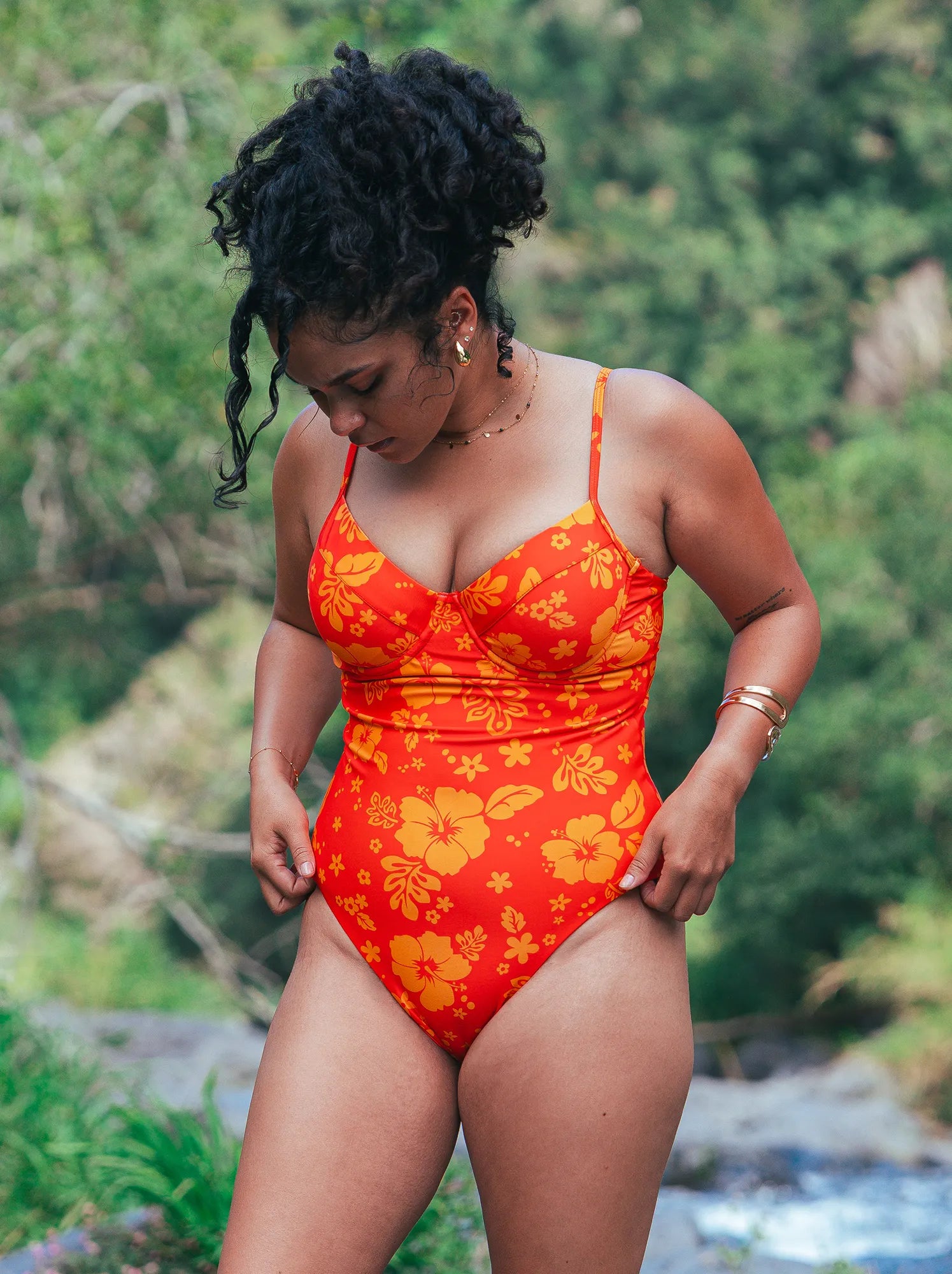 Maillot de bain femme une piece motif Soleil d'Hibiscus - 3/4 - Hoalulu