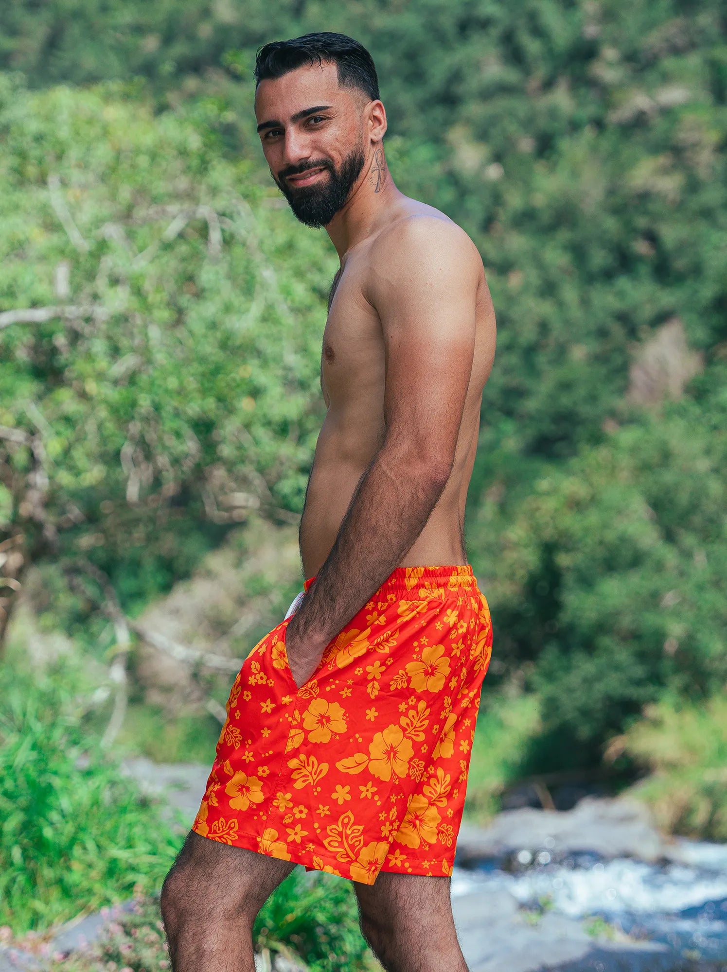 Short homme motif Soleil d'Hibiscus - 3/4 dos - Hoalulu
